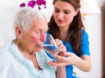 Demans Hasta Bakıcısı