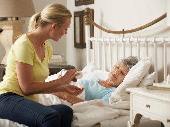 Yatalak Hasta Bakıcısı